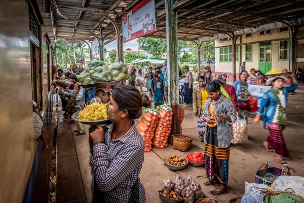 Market in Aung Ban